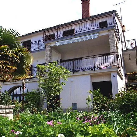 Apartment Maruzin *